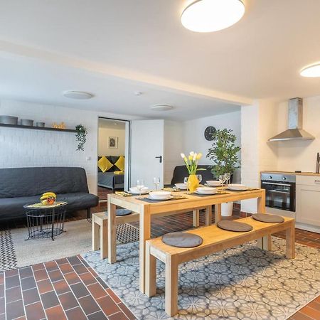 Hamburg City Apartment Freshly Renovated Exterior photo